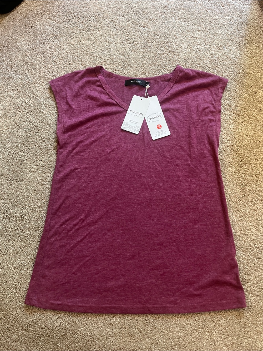 Amazon Women's Sleeveless V-Neck Tank Top in Plum
